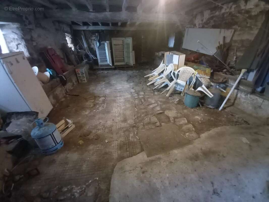 Maison à SAINT-HILAIRE-DU-MAINE