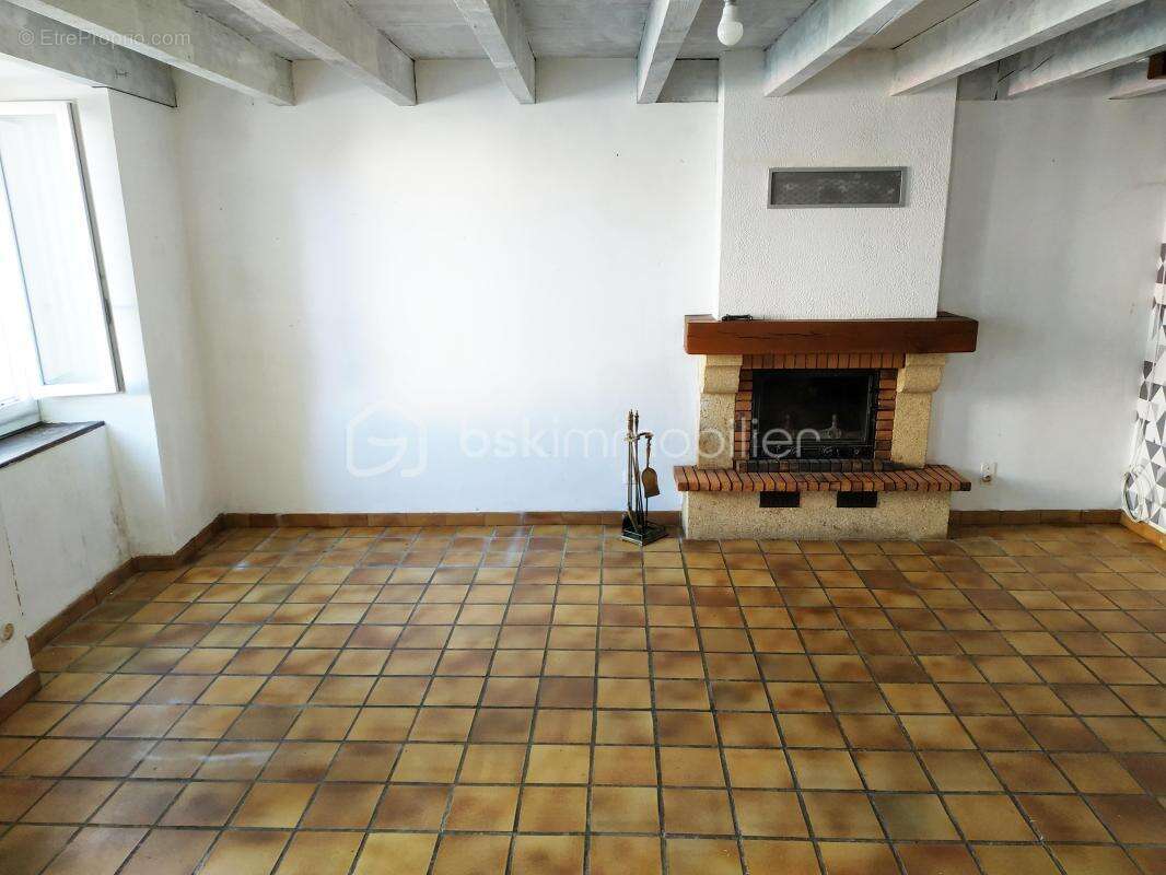 A SAISIR ! Maison de village, 80 m2, 3 chambres, parking de 36 m2 - photo 3