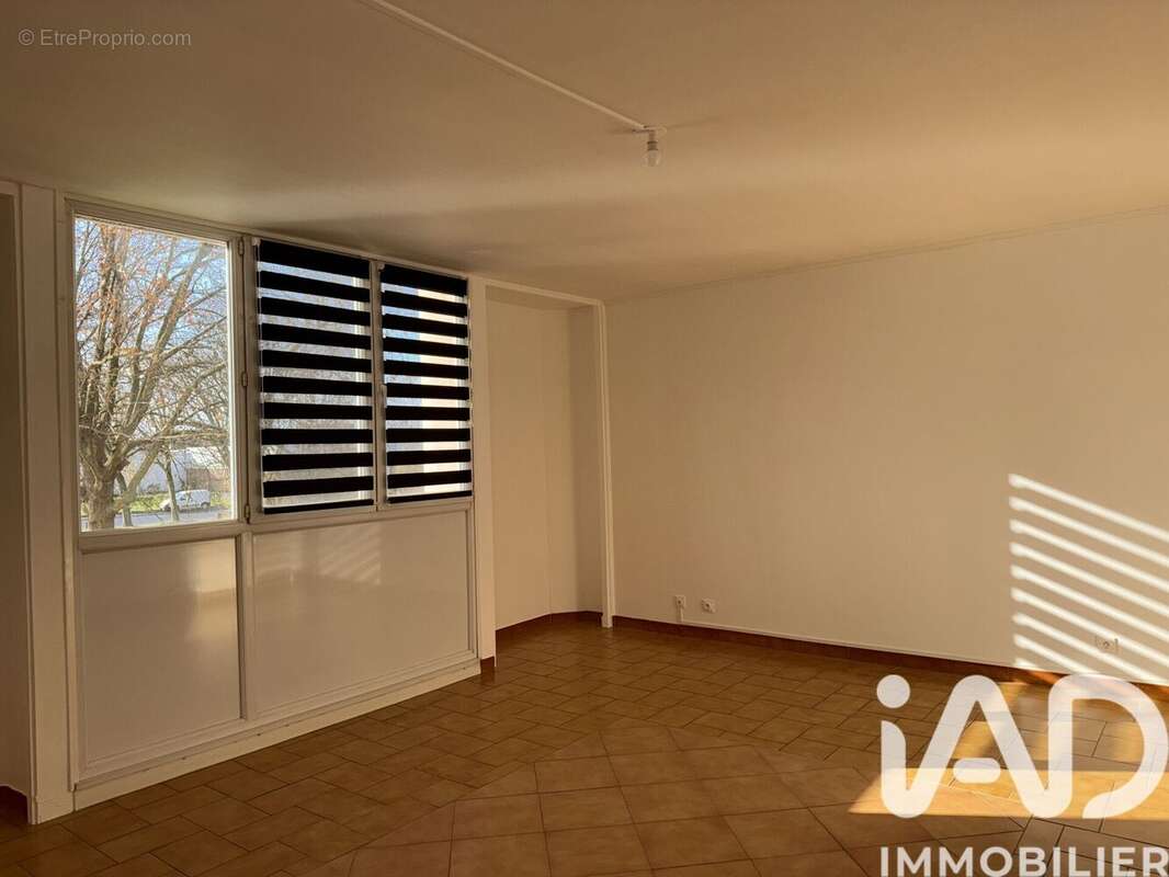 Photo 9 - Appartement à SIN-LE-NOBLE