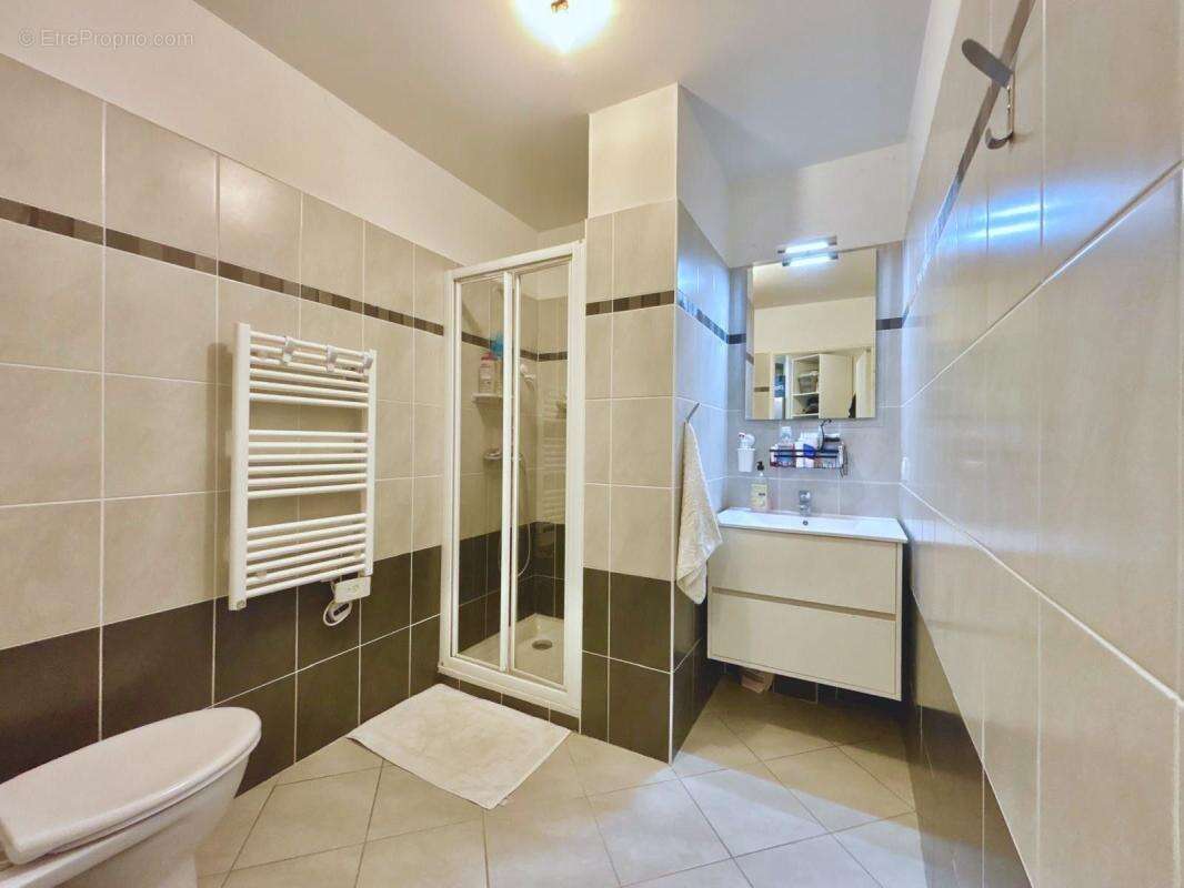 Appartement À Vendre - photo 8