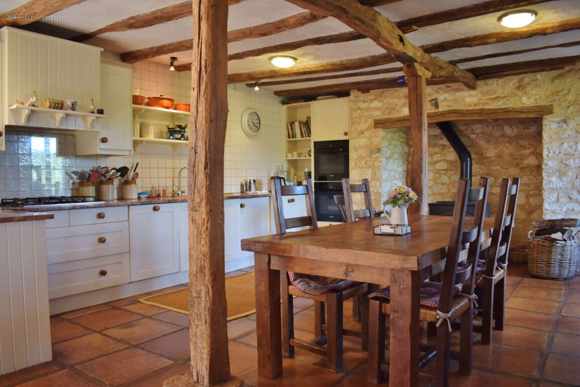 Maison à GOURDON