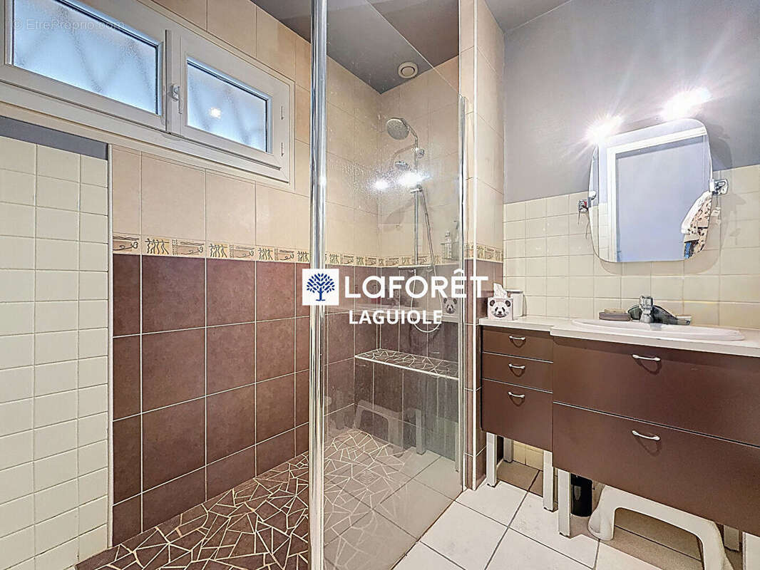 Maison à MUR-DE-BARREZ