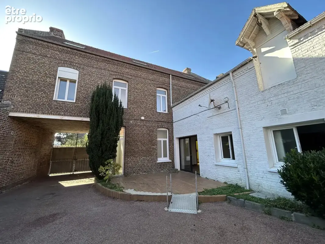 Cambrai, maison 4 chambres, 1 grange et jardin - photo 1