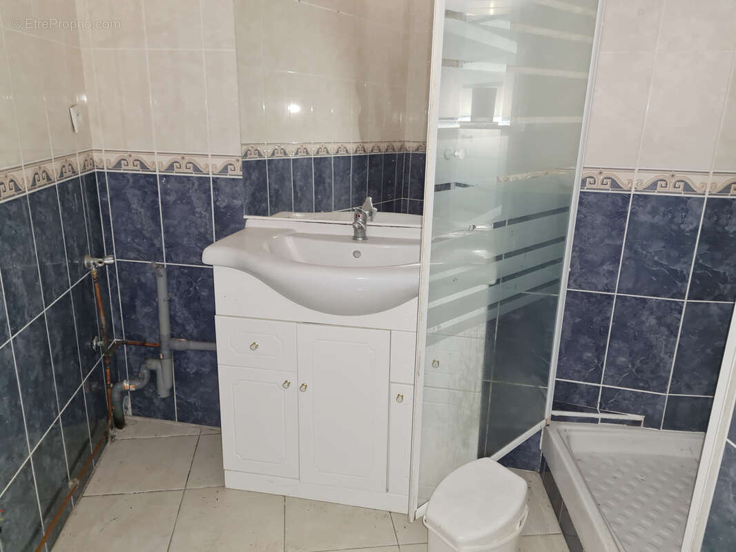 Immeuble de plus de 225m2 en plein centre-ville de guingamp! - photo 8