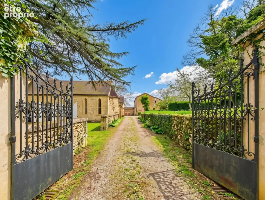 Demeure historique d’envergure – ancien couvent avec chapelle, maison d’amis et dépendances - photo 21