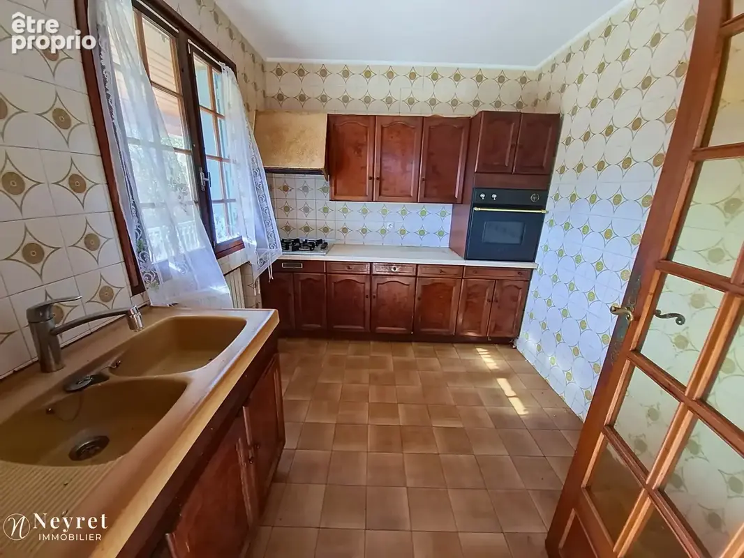 Opportunité à saisir,: Maison de 123 m2 5 pièces sur 1880 m2 de terrain constructible - photo 4