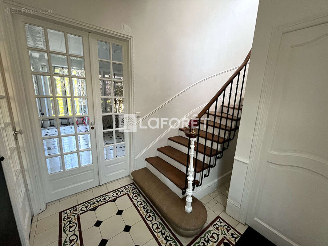 Maison à MEZY-SUR-SEINE