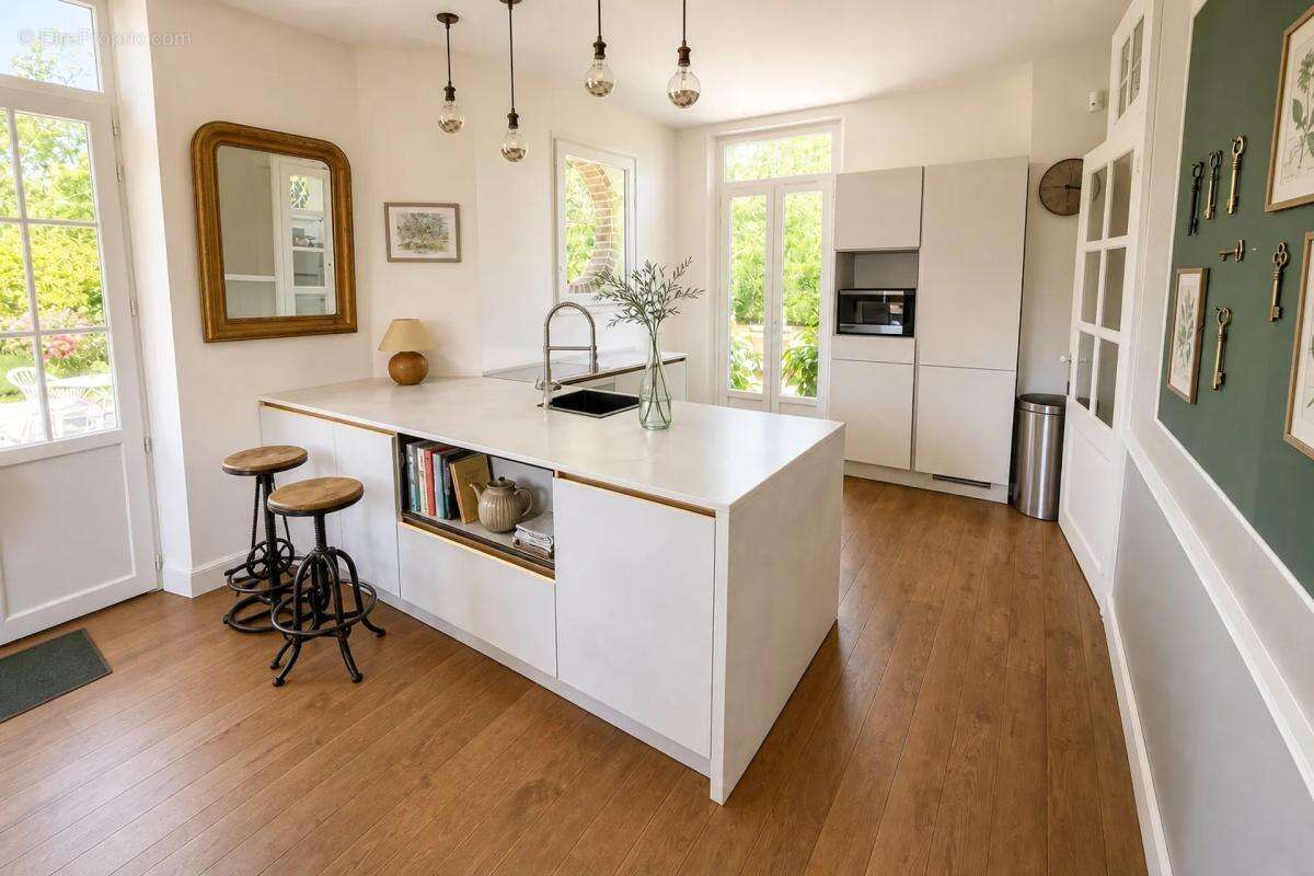 Maison de 8 pièces de 215 m² à Aix-Villemaur-Pâlis - photo 19