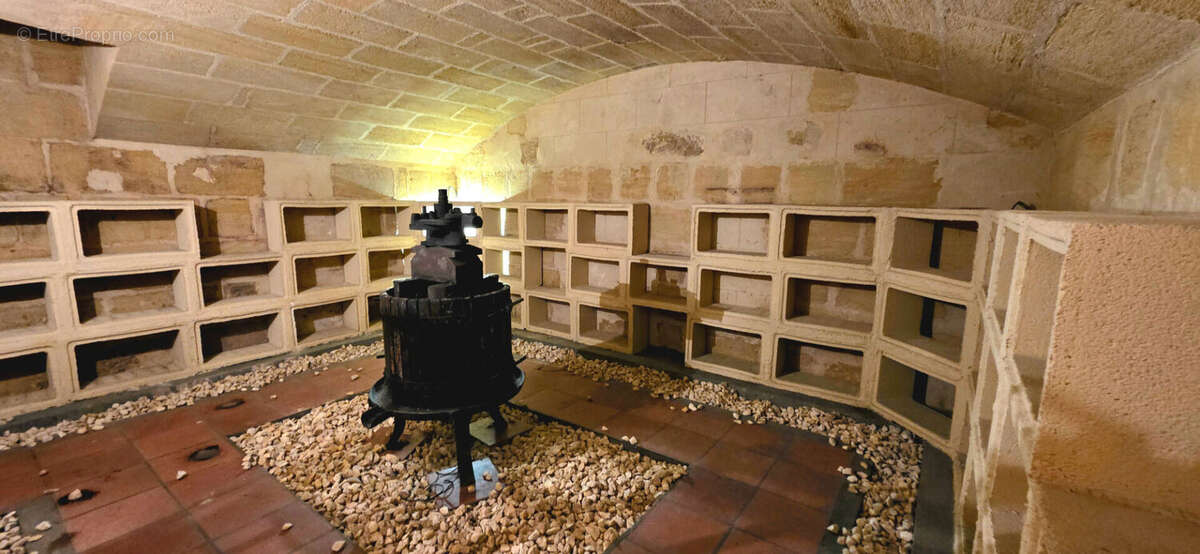 Maison à AYGUEMORTE-LES-GRAVES