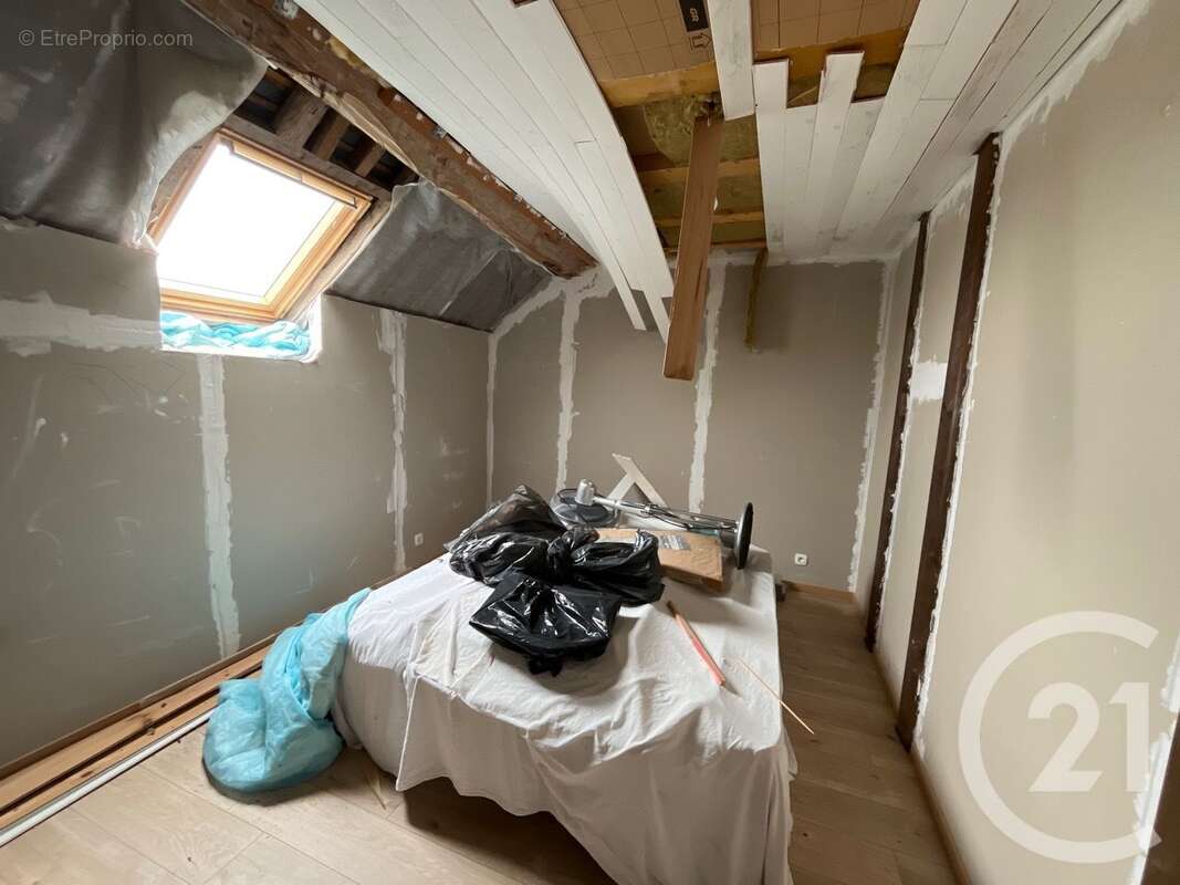 Maison 118 m² à Entrains-Sur-Nohain  - photo 10