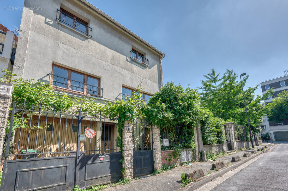 Maison à IVRY-SUR-SEINE