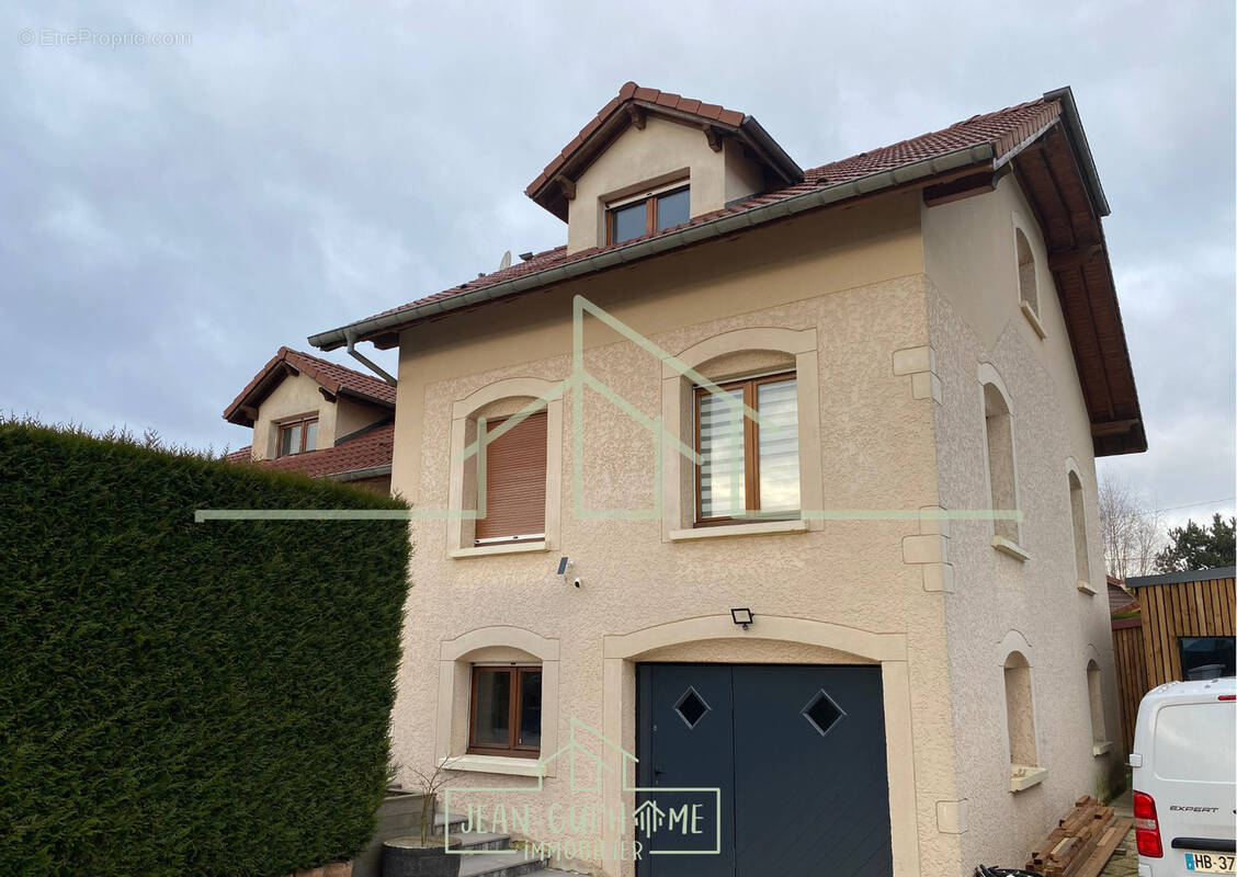 Maison à SAINT-ETIENNE-LES-REMIREMONT