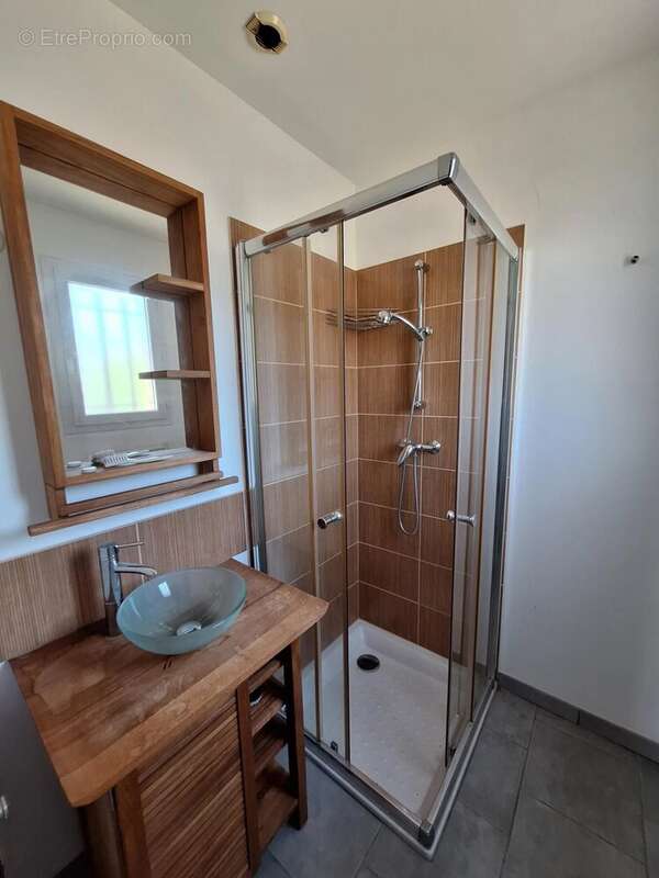 Appartement à COGOLIN