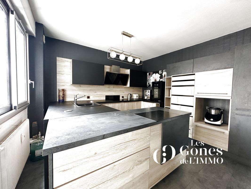 Appartement à TASSIN-LA-DEMI-LUNE