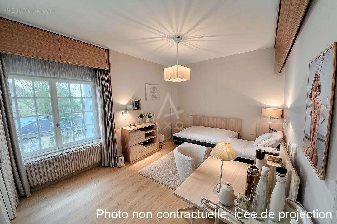 Maison à LE COUDRAY-MACOUARD