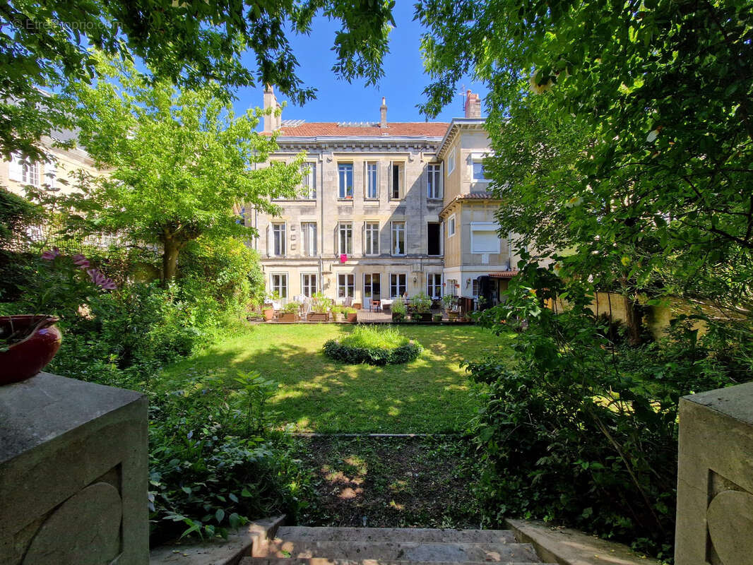Appartement à BORDEAUX