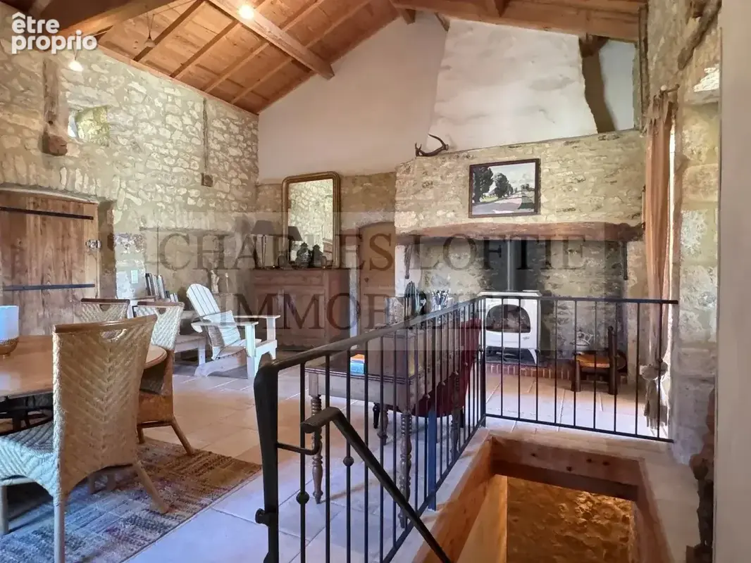 Propriété de caractère au cœur de 17 hectares de nature, avec maison principale, gîtes et piscine - photo 8