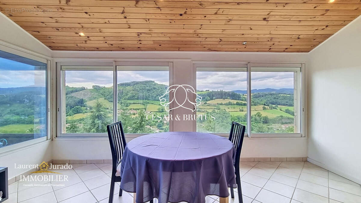 Maison à CHAMBOST-ALLIERES