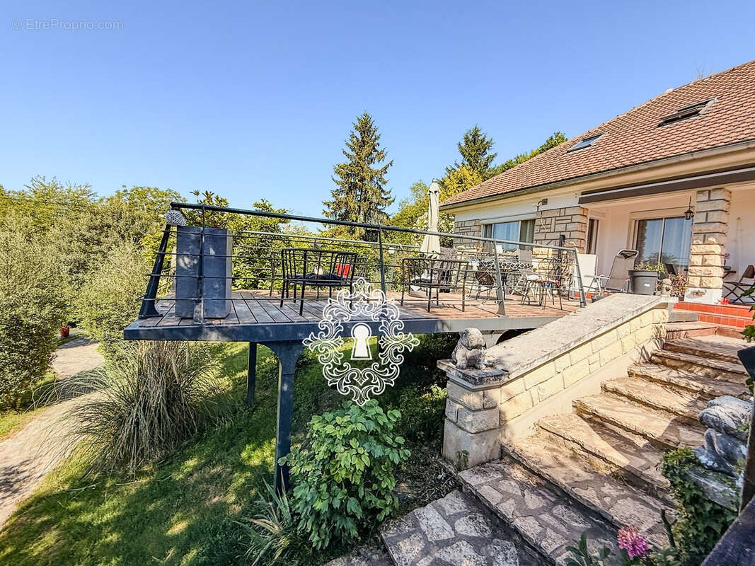 Maison à DONNEMARIE-DONTILLY