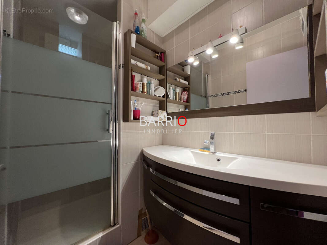 Appartement 60 m² à Saint-Cyprien  - photo 8