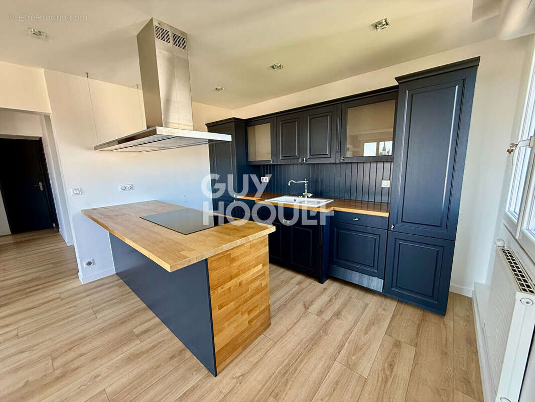 Clermont-Ferrand - Résidence Galaxie - Appartement T3 de 78m² avec stationnement - photo 2