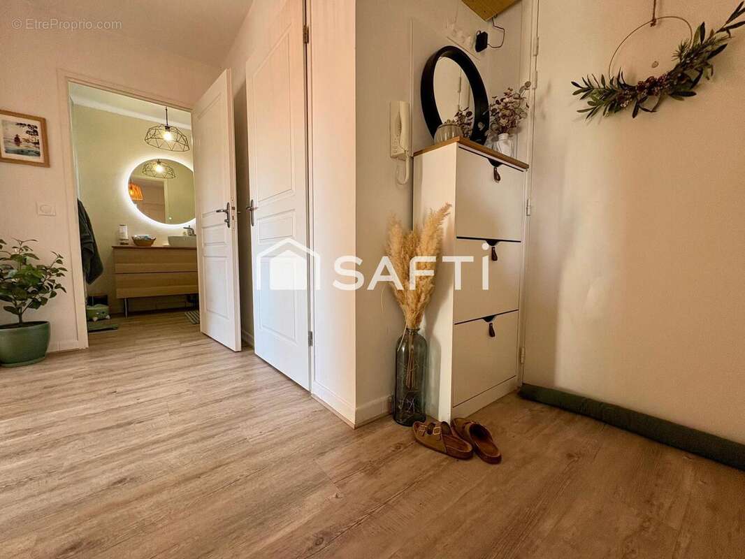 Photo 9 - Appartement à PAREMPUYRE