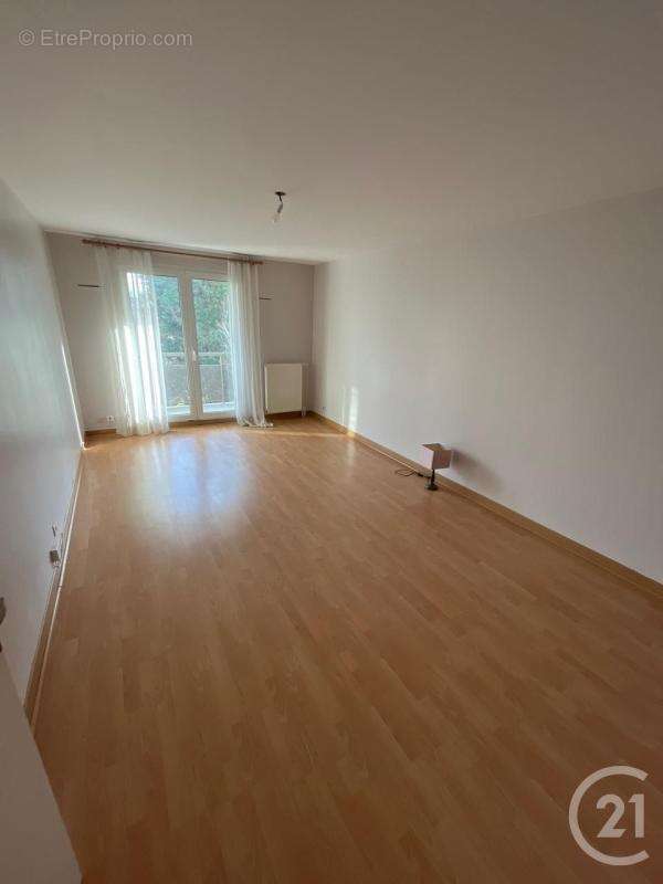 Appartement à BONNEUIL-SUR-MARNE