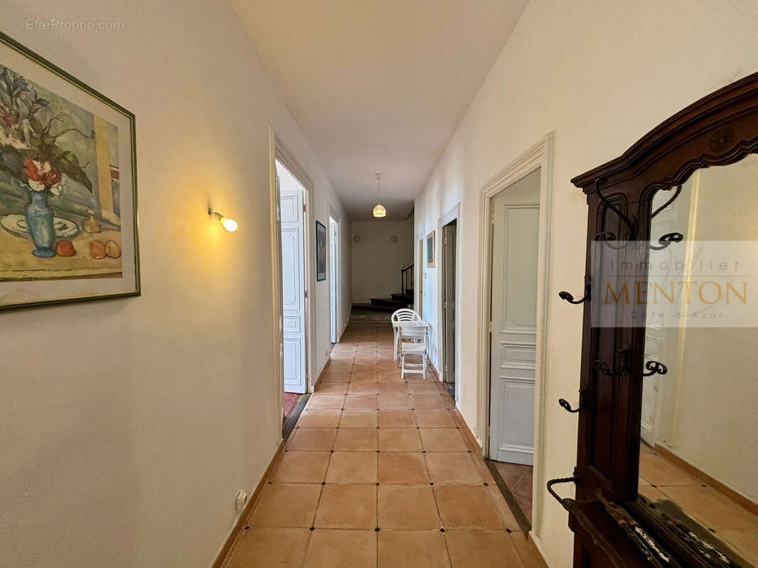 Appartement à MENTON