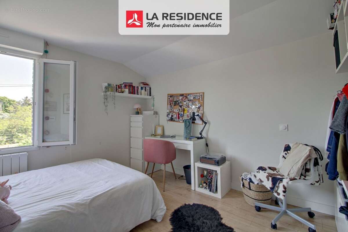 Maison 65 m² à Saint-Etienne-Du-Rouvray  - photo 4