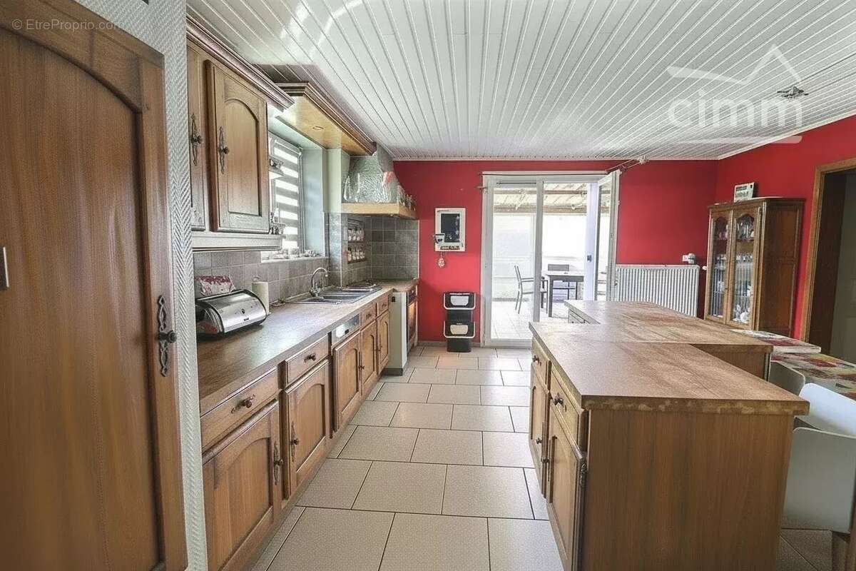 Maison 6 pièces de 167,80 m² – Terrain de 1 194 m²-  parcelle constructible - GAUBIVING - photo 3
