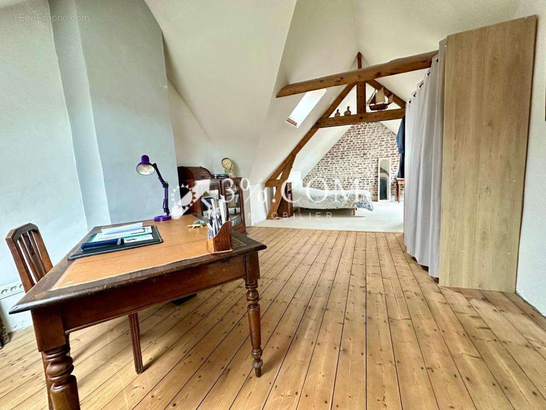 Maison à SAINT-MARTIN-BOULOGNE