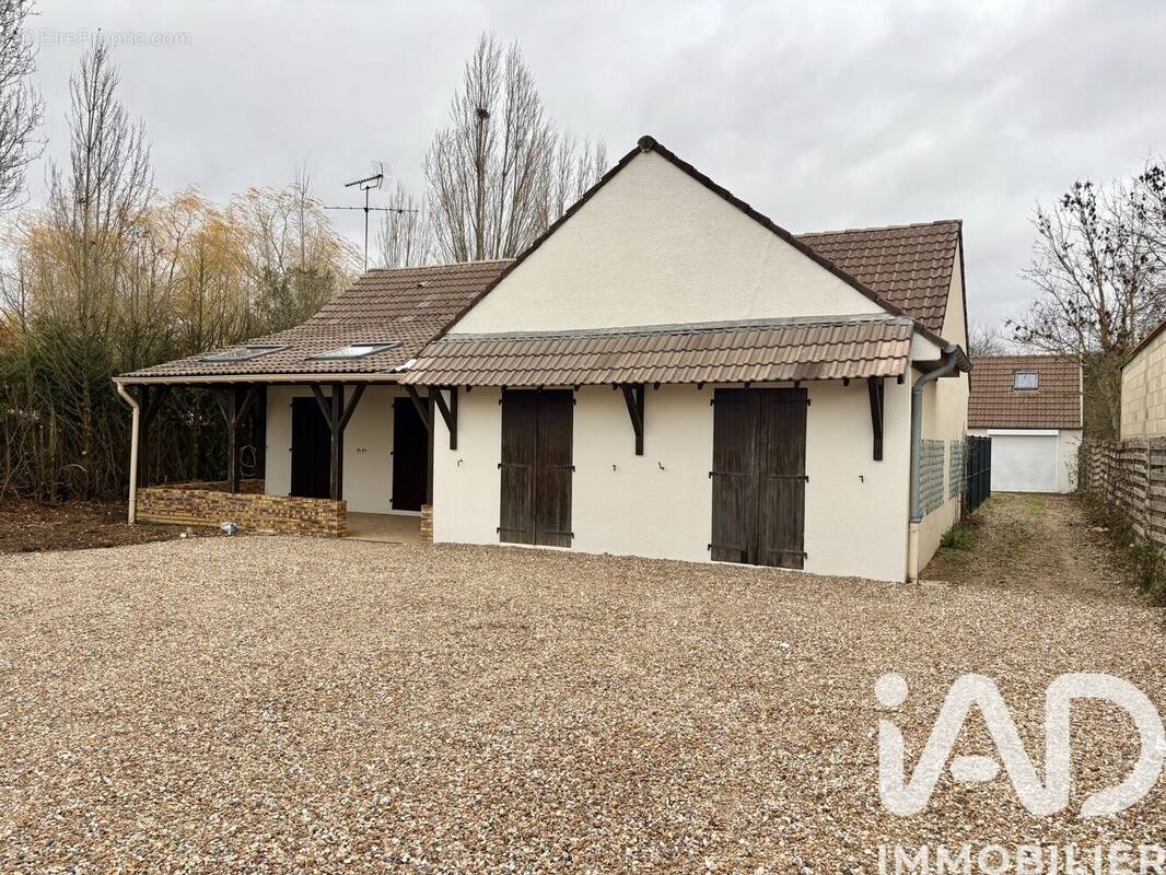 Photo 1 - Maison à DAMMARIE-LES-LYS