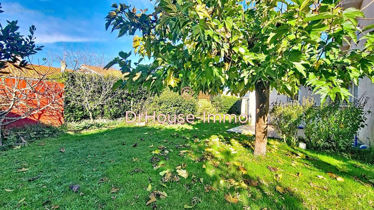 Maison à LE HAILLAN