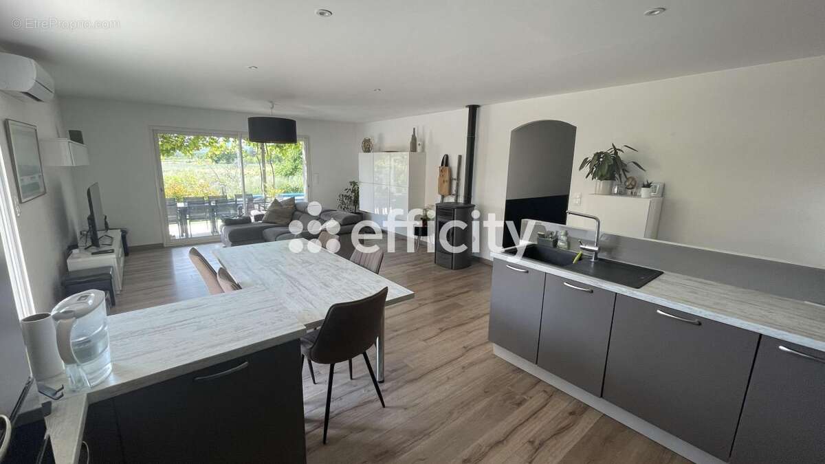Maison 106 m² à Roussillon  - photo 10