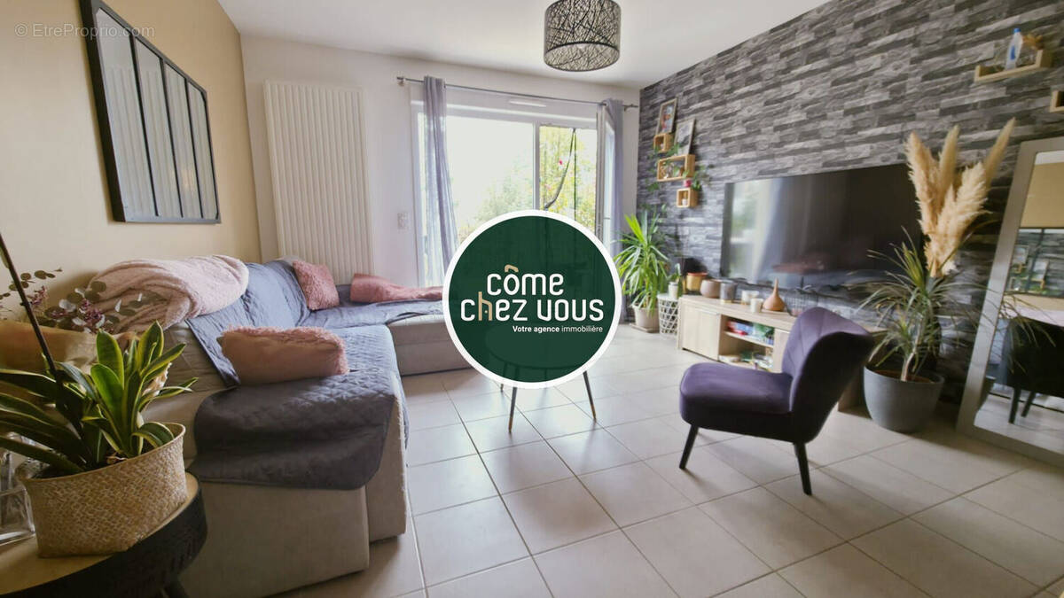 Appartement à LE RHEU