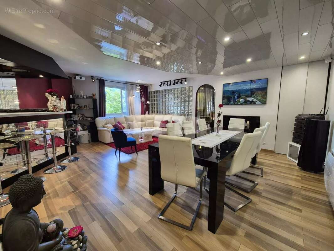 Appartement à MONTREUIL