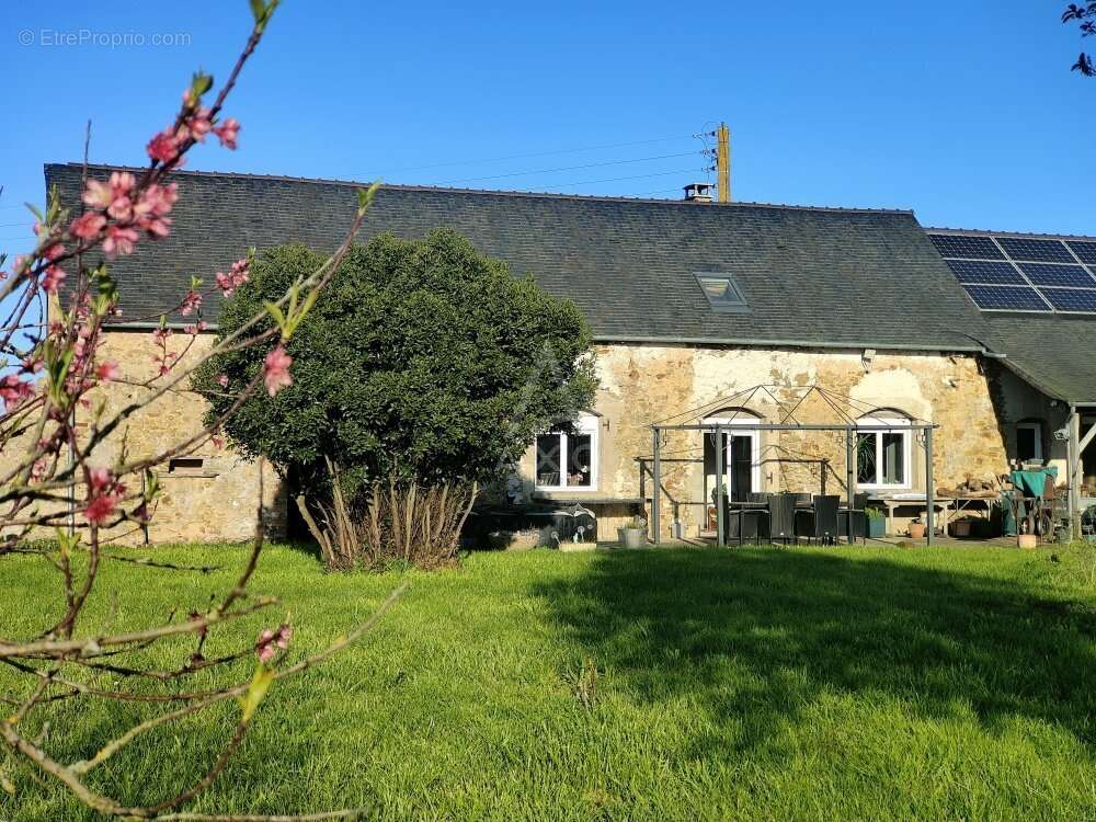 Maison à MORANNES