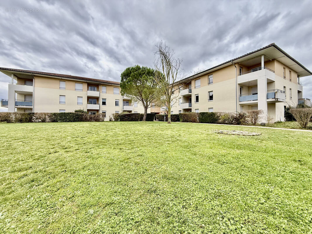 Appartement à L&#039;ISLE-D&#039;ABEAU