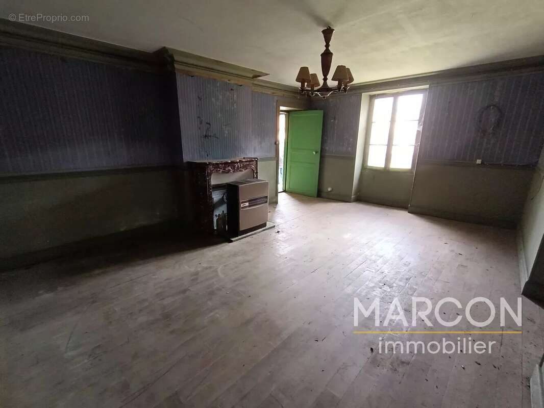 Maison à SAINT-GEORGES-LA-POUGE