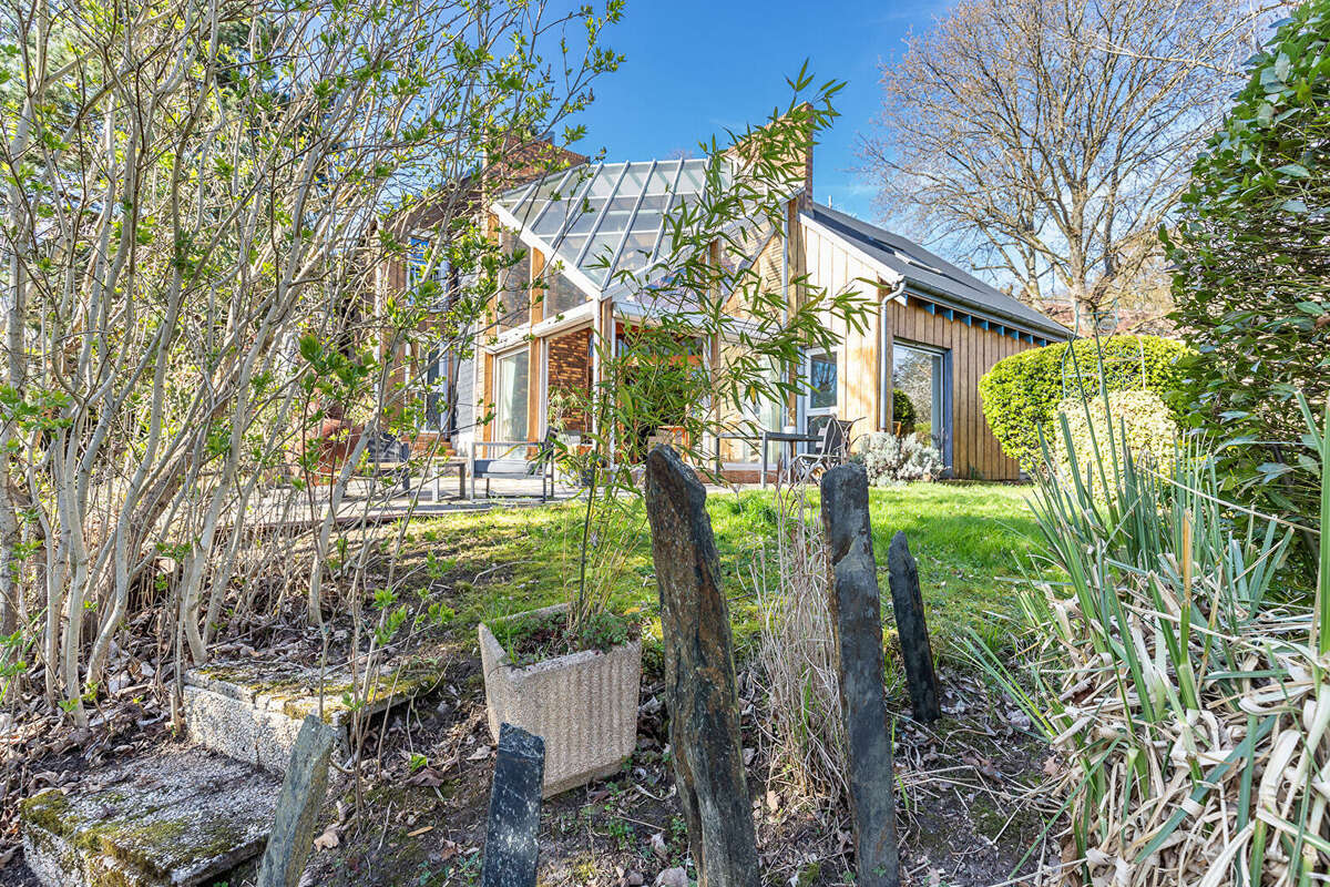 Maison à VERRIERES-LE-BUISSON