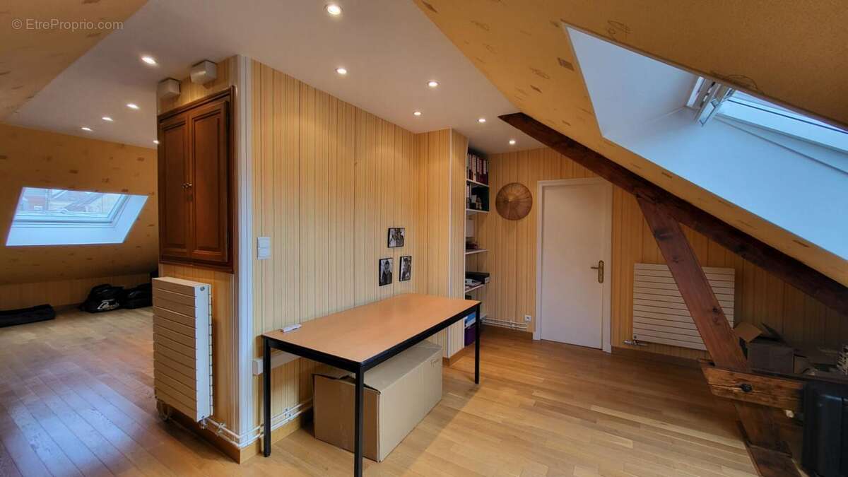 Maison à SAINT-QUENTIN