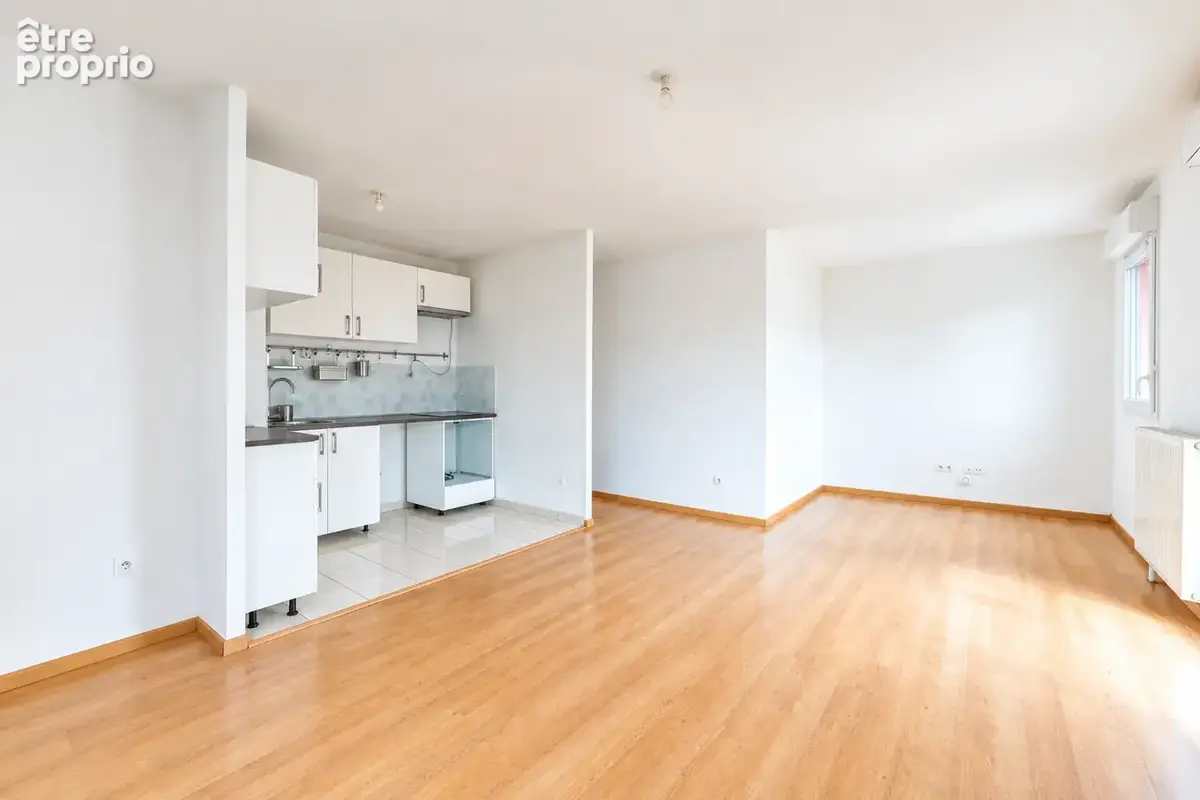 Appartement 3 pièces 62 m² à vendre à Creteil (94000) - photo 2