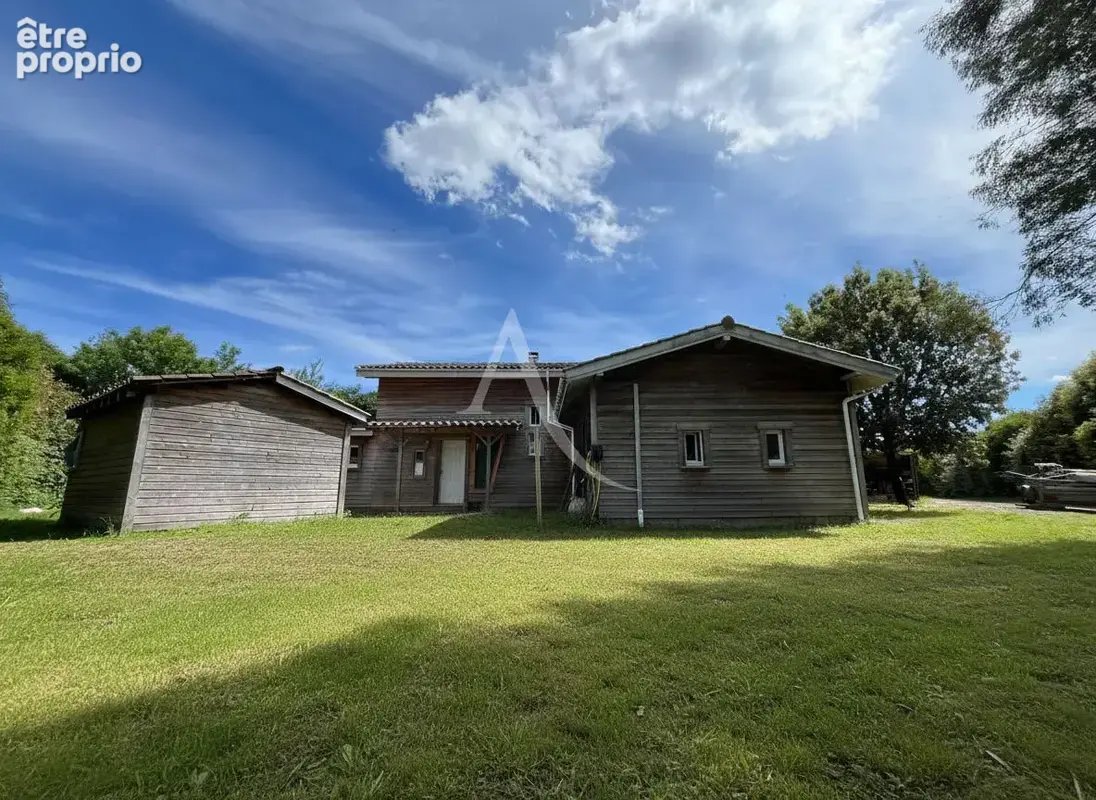 Grande maison familiale de 185m² avec studio indépendant sur plus de 2300m² de terrain ! - photo 15