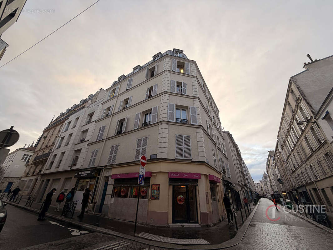 Appartement à PARIS-18E