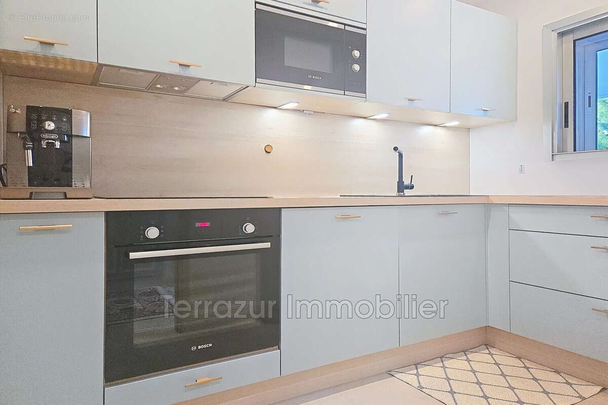 Appartement à VILLENEUVE-LOUBET