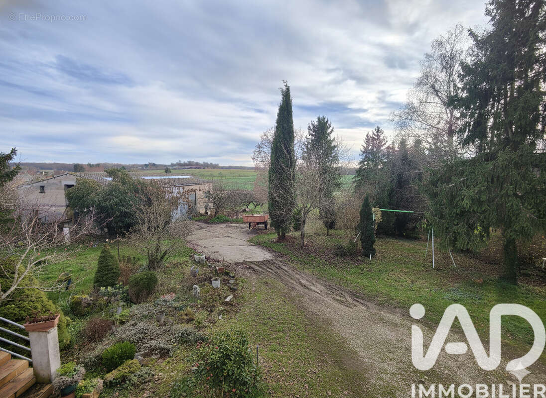 Photo 8 - Maison à PONT-SUR-YONNE