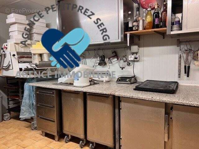 Commerce à SAINT-JUSTIN