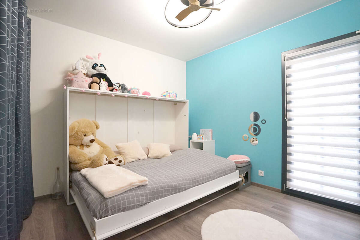 Maison à SAINT-CYR-SUR-LE-RHONE