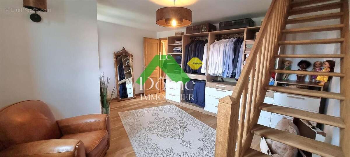 Maison 272 m² à Auneuil  - photo 8