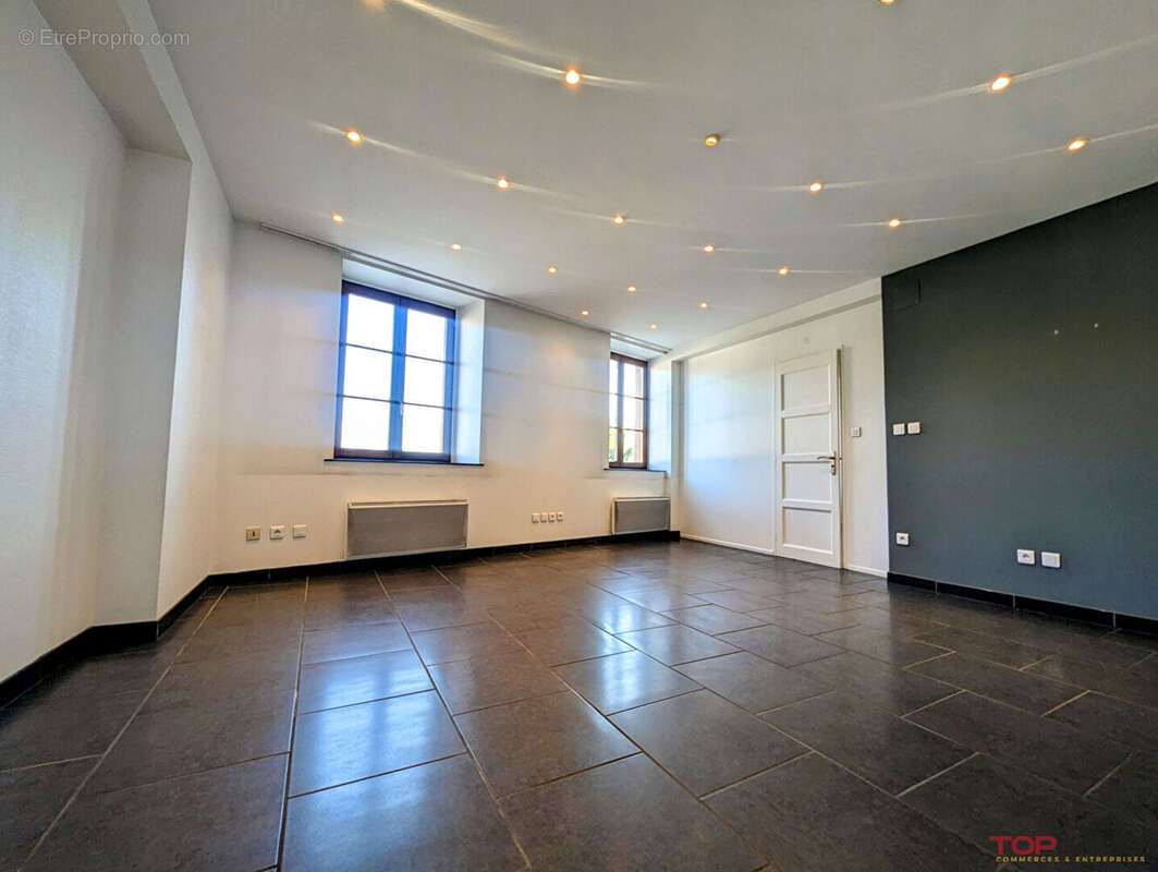 Commerce à RIBEAUVILLE